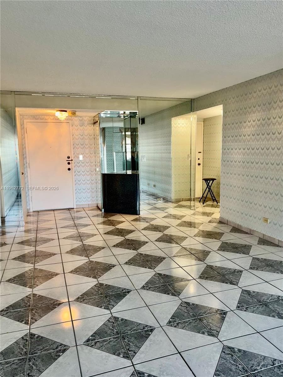 WINSTON TOWER 200 · #1715 in Sunny Isles Beach - Photo 9