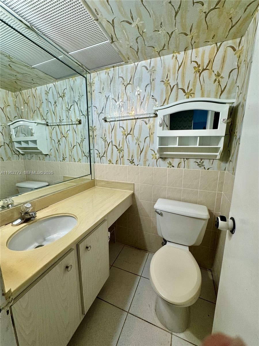 WINSTON TOWER 200 · #1715 in Sunny Isles Beach - Photo 19
