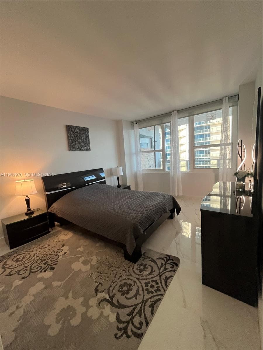 ALEXANDER TOWERS CONDO · #1510 in Hollywood - Photo 12
