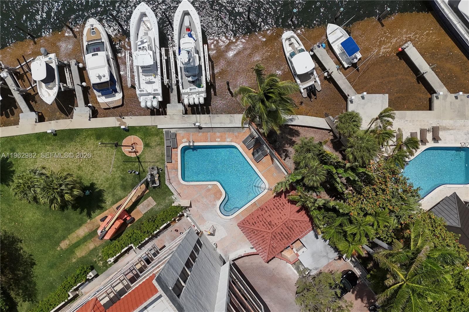 PELICAN REEF CONDO · #302 in Miami - Photo 2