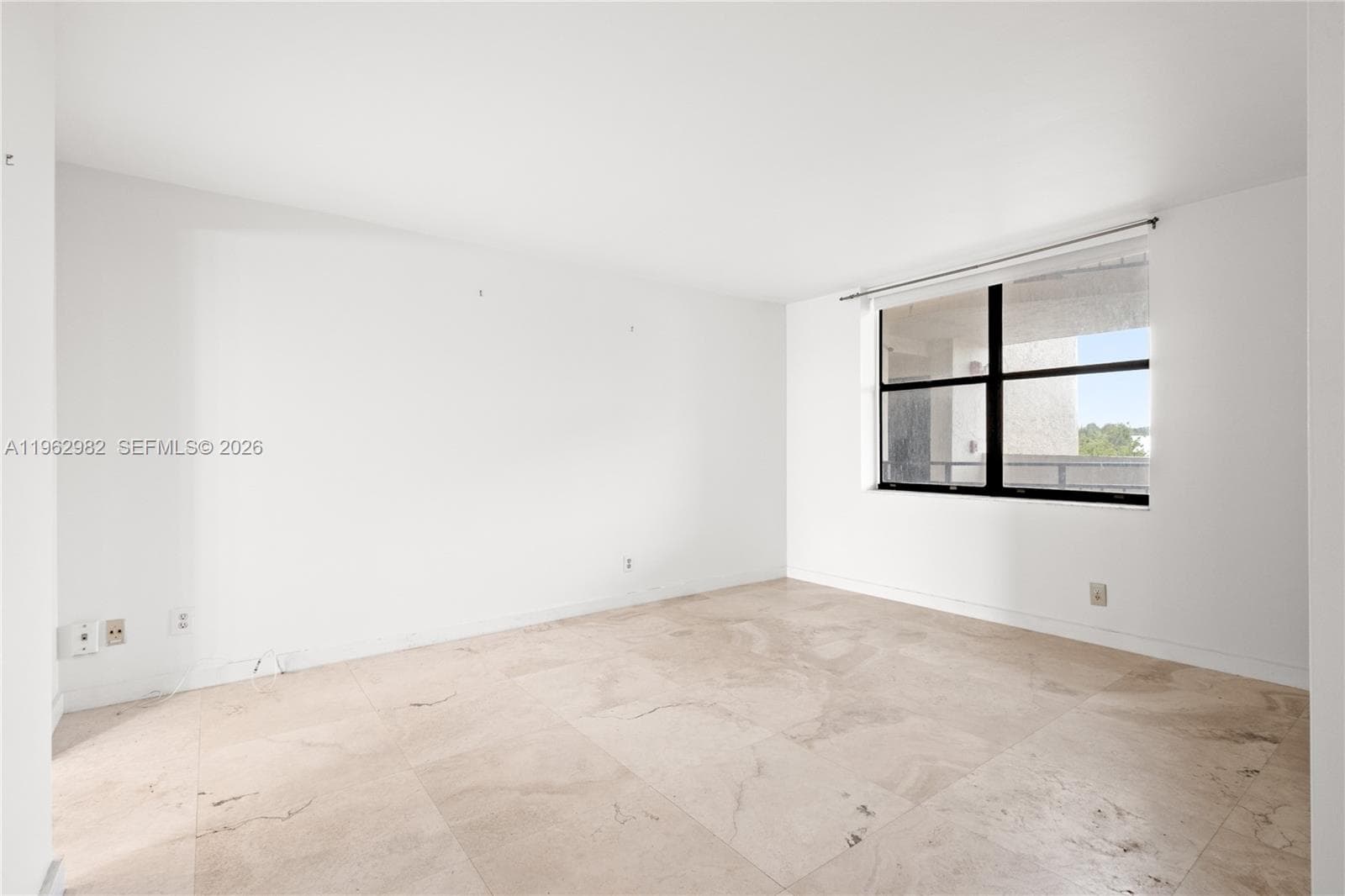 PELICAN REEF CONDO · #302 in Miami - Photo 17