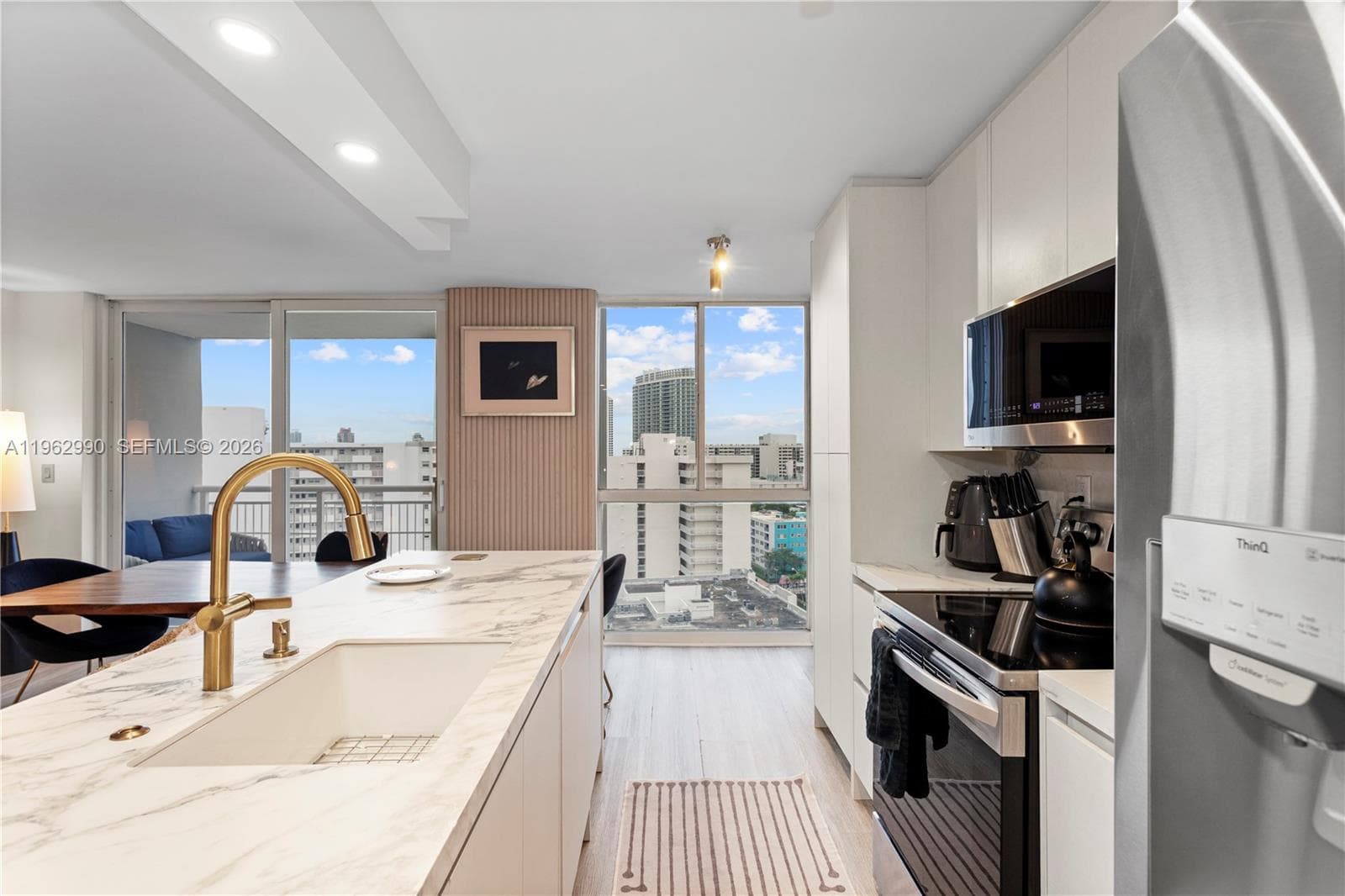 WEST BAY PLAZA CONDO · #PH-04 in Miami Beach - Photo 6