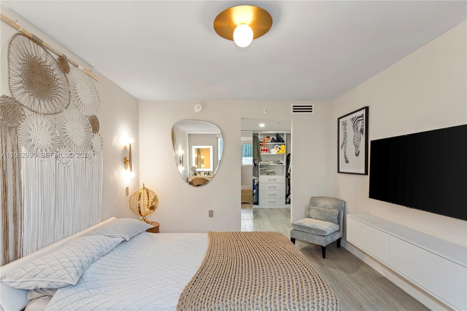 WEST BAY PLAZA CONDO · #PH-04 in Miami Beach - Photo 3