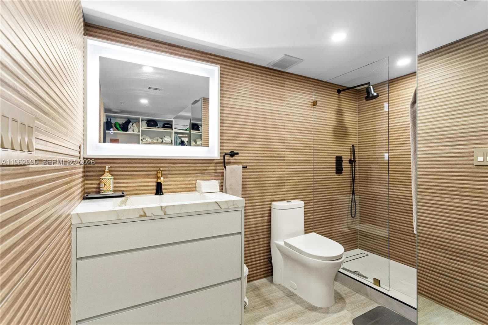 WEST BAY PLAZA CONDO · #PH-04 in Miami Beach - Photo 32
