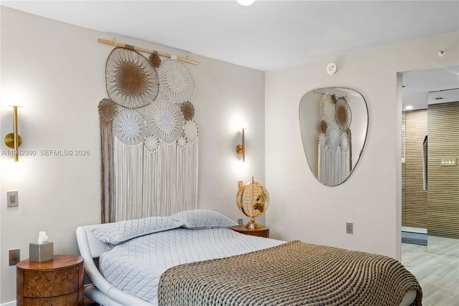 WEST BAY PLAZA CONDO · #PH-04 in Miami Beach - Photo 4