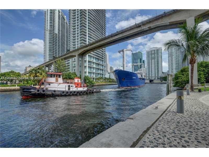 NEO VERTIKA CONDO · #1506 in Miami - Photo 26