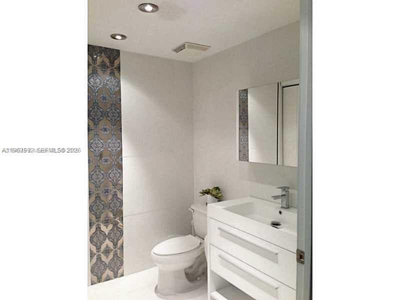 NEO VERTIKA CONDO · #1506 in Miami - Photo 11