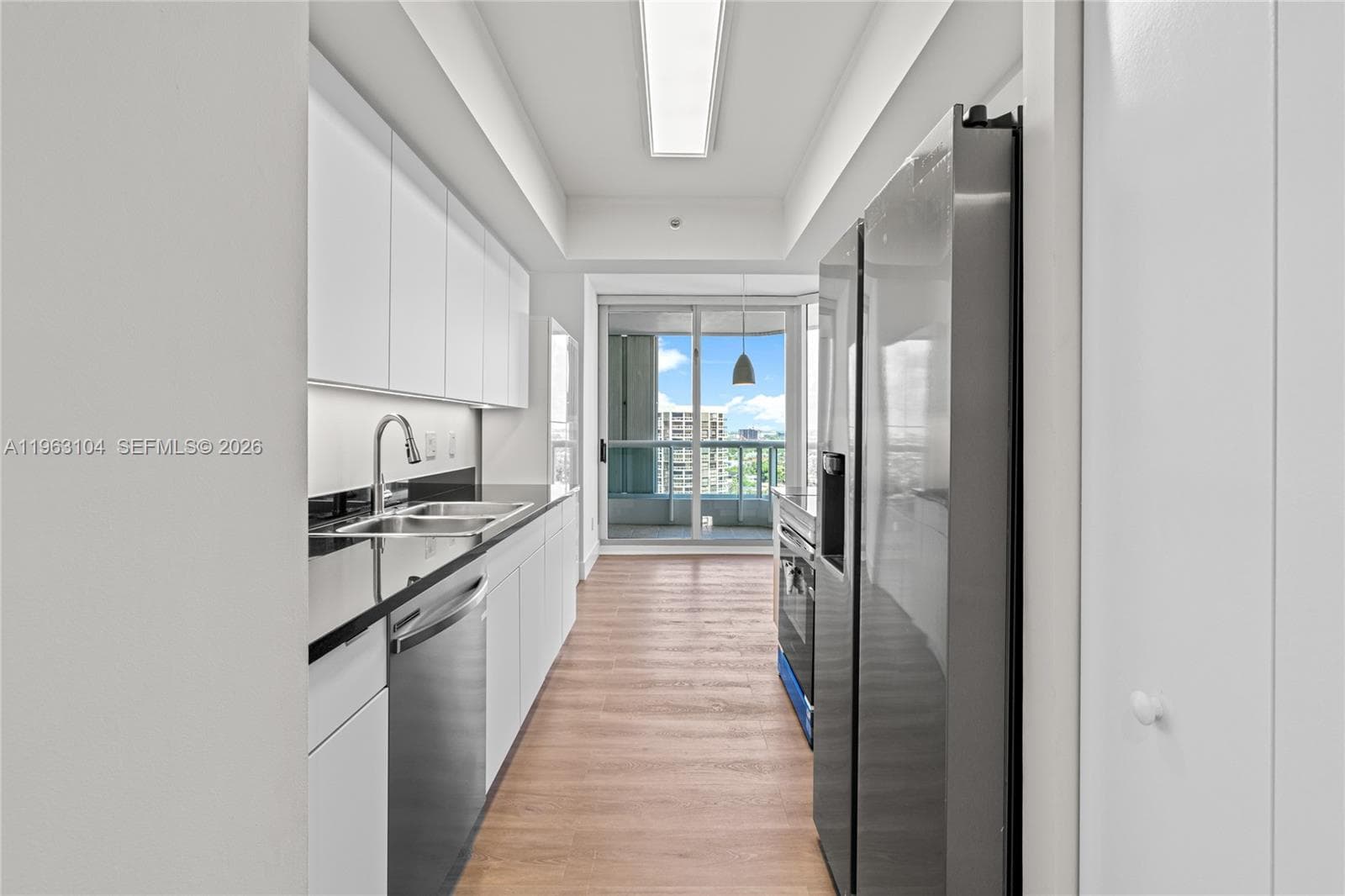 SOUTH TOWER AT THE POINT · #1903 in Aventura - Photo 2