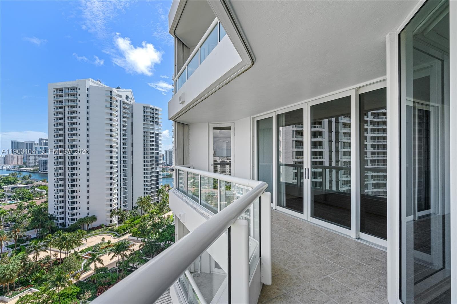 SOUTH TOWER AT THE POINT · #1903 in Aventura - Photo 42