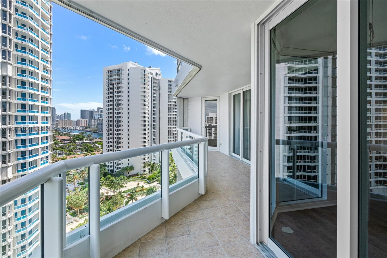 SOUTH TOWER AT THE POINT · #1903 in Aventura - Photo 43