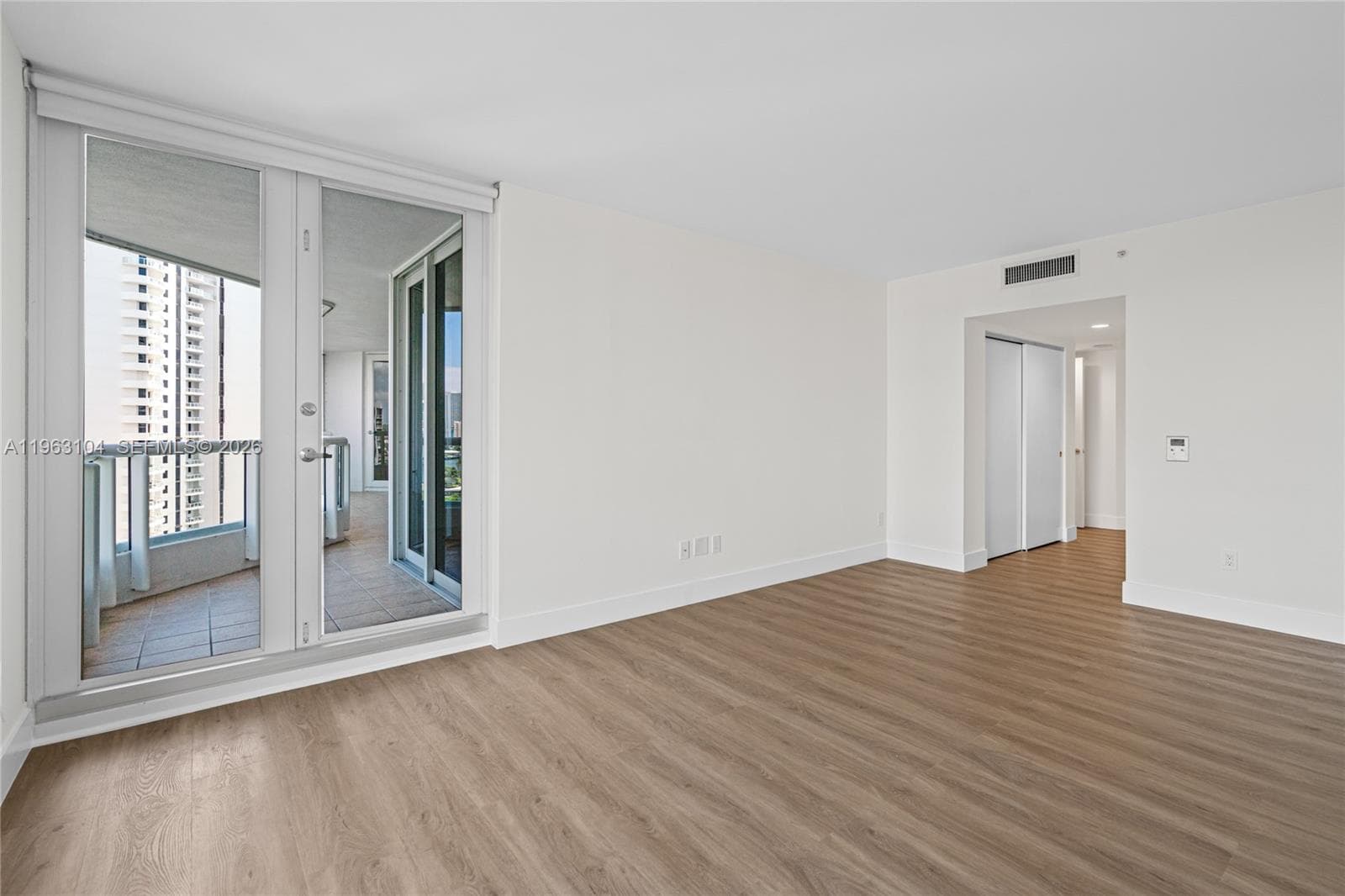 SOUTH TOWER AT THE POINT · #1903 in Aventura - Photo 28