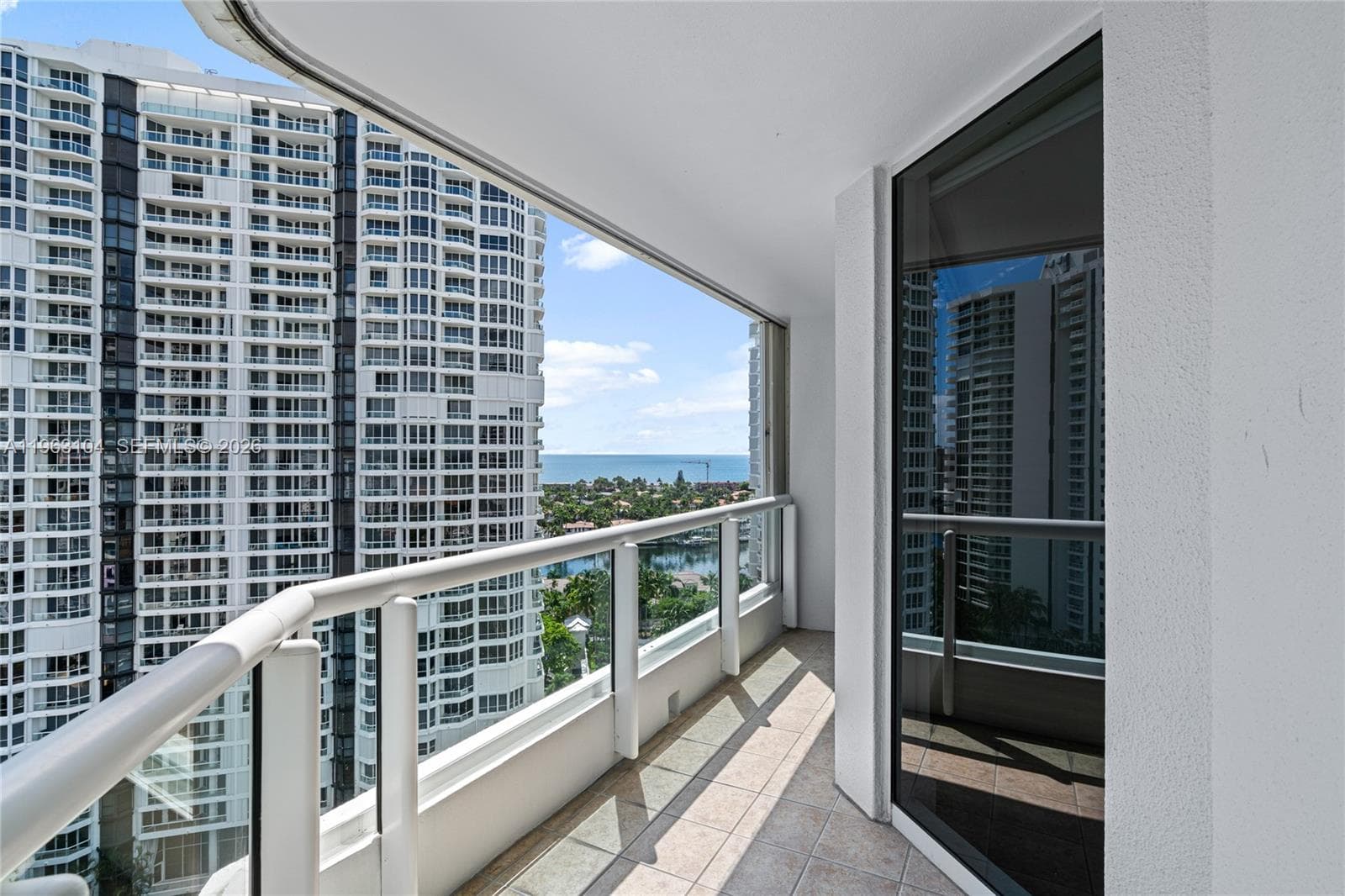 SOUTH TOWER AT THE POINT · #1903 in Aventura - Photo 34