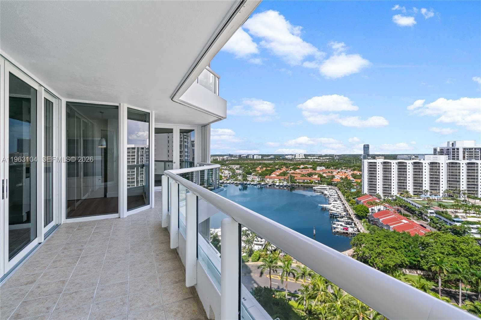 SOUTH TOWER AT THE POINT · #1903 in Aventura - Photo 38