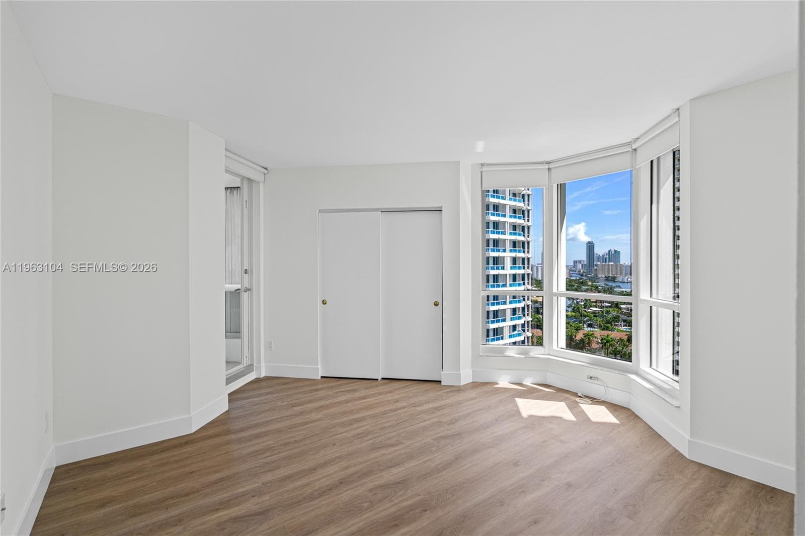 SOUTH TOWER AT THE POINT · #1903 in Aventura - Photo 15