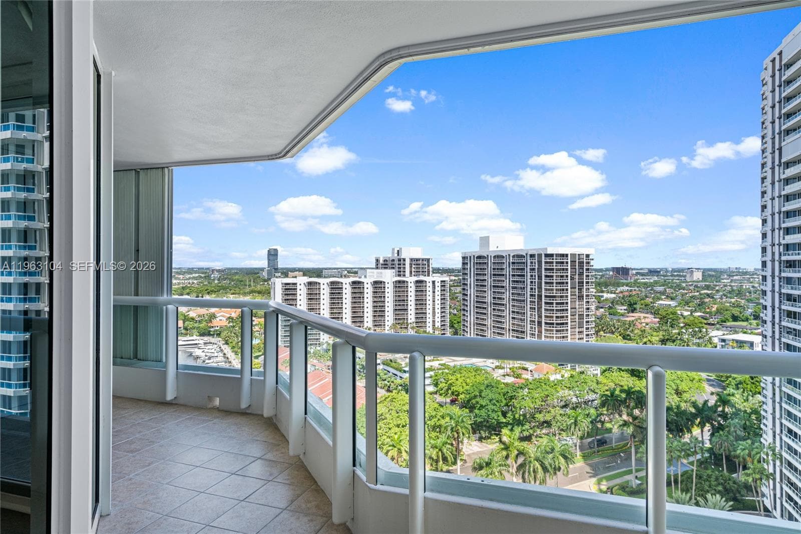 SOUTH TOWER AT THE POINT · #1903 in Aventura - Photo 44