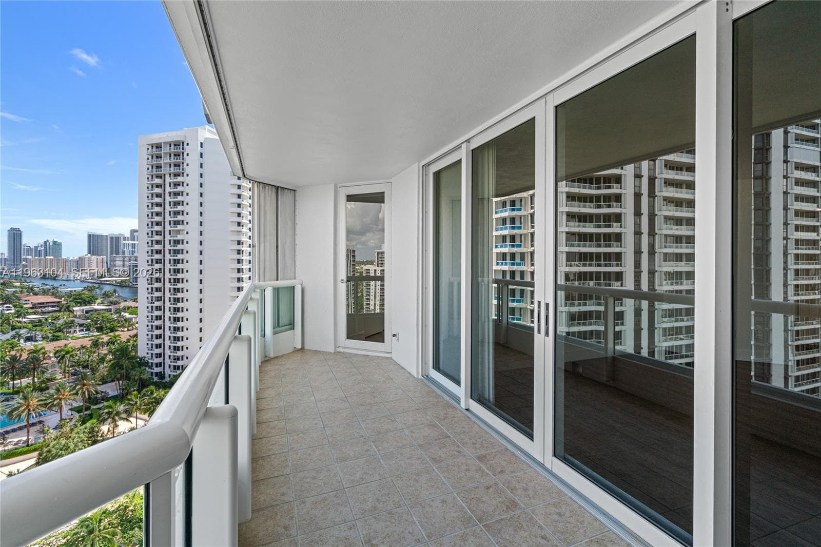 SOUTH TOWER AT THE POINT · #1903 in Aventura - Photo 40