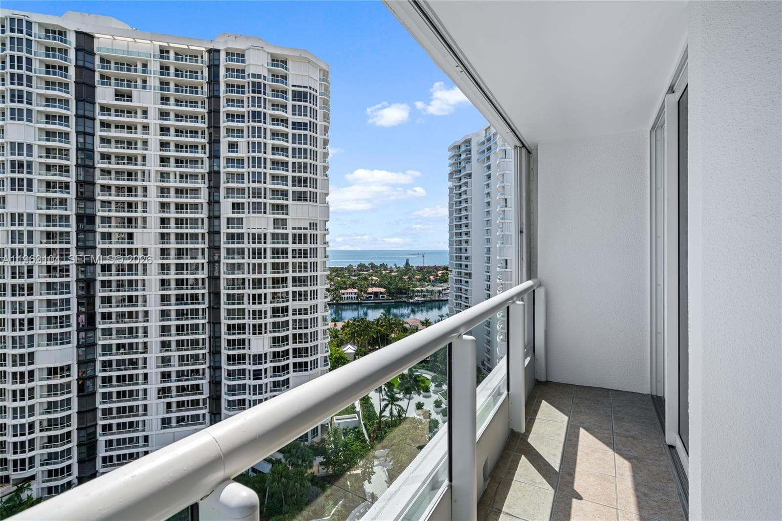 SOUTH TOWER AT THE POINT · #1903 in Aventura - Photo 29