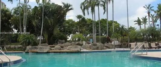 PARC CENTRAL AVENTURA EAS · #510 in Aventura - Photo 16