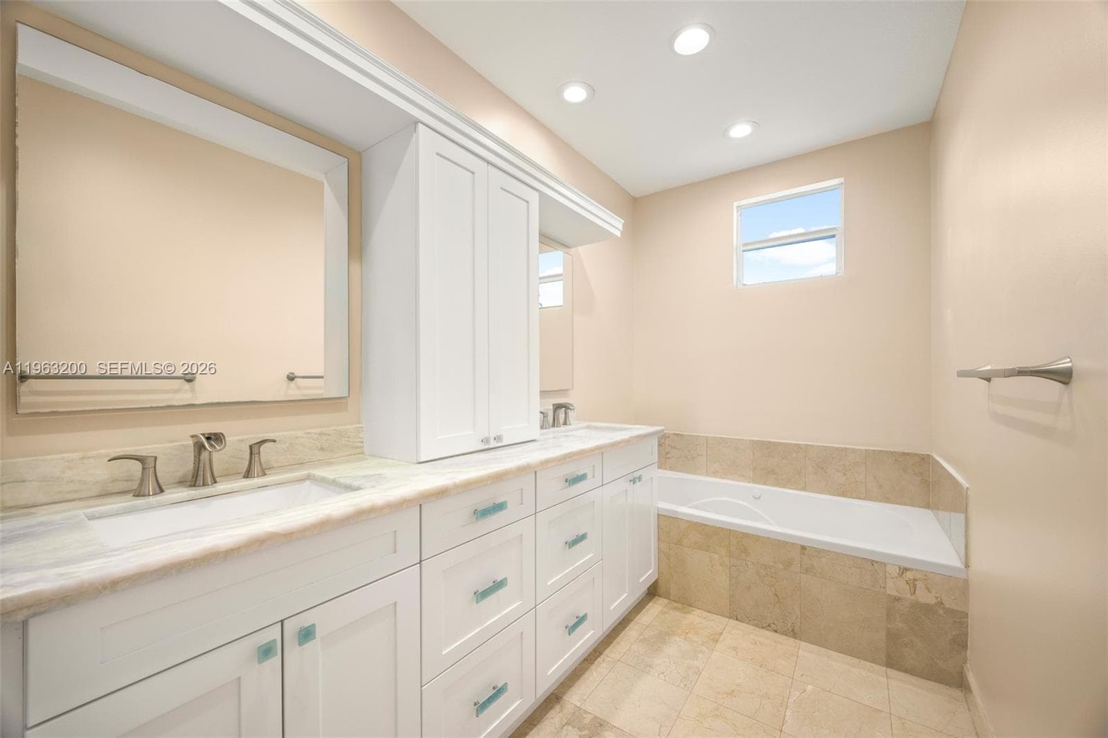 PLAYA VISTA in Pompano Beach - Photo 13