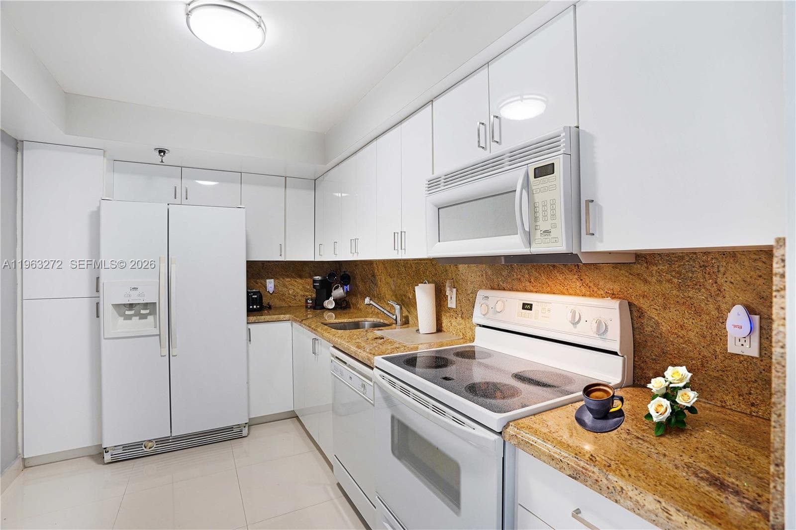WATERVIEW CONDO · #836 in Aventura - Photo 6