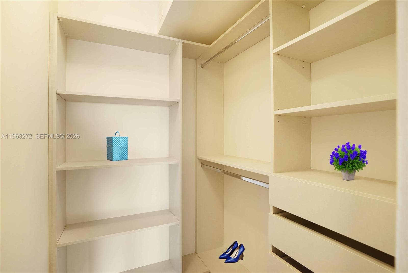 WATERVIEW CONDO · #836 in Aventura - Photo 17
