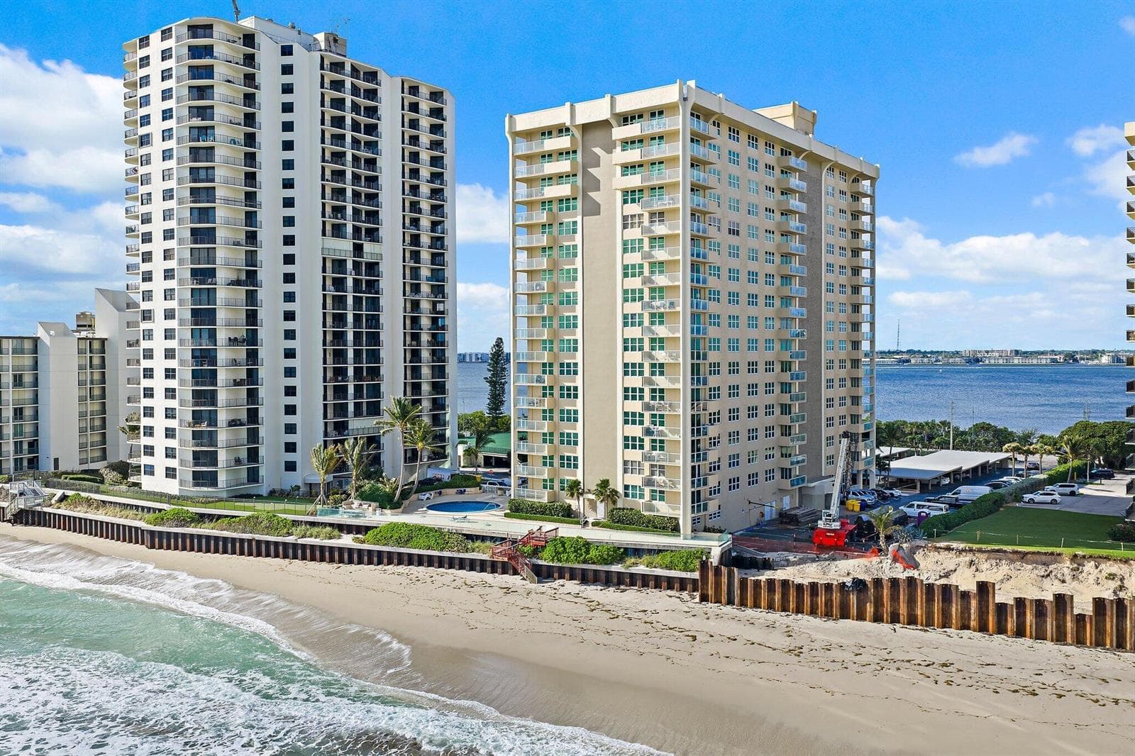 007-5440NOceanDr-907-NorthPalmBeach-SMAL
