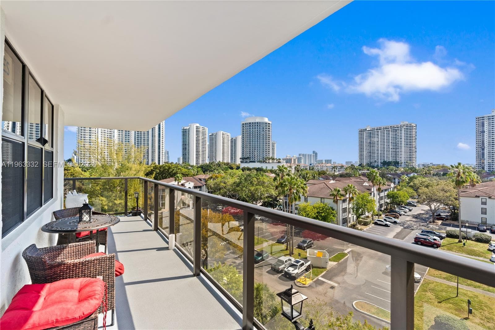 THE CLIPPER AT BISC COVE · #701 in Aventura - Photo 17