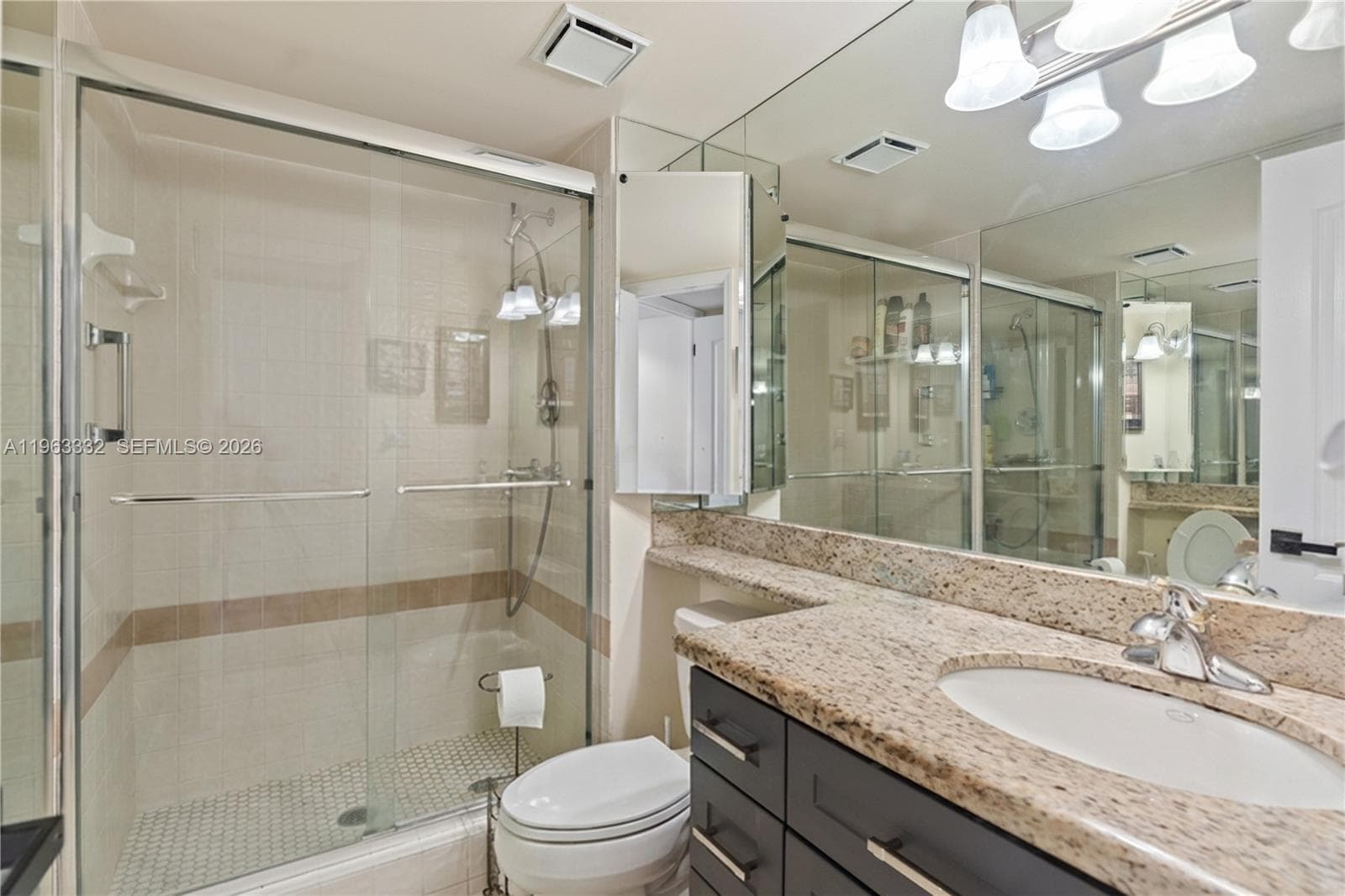 THE CLIPPER AT BISC COVE · #701 in Aventura - Photo 14
