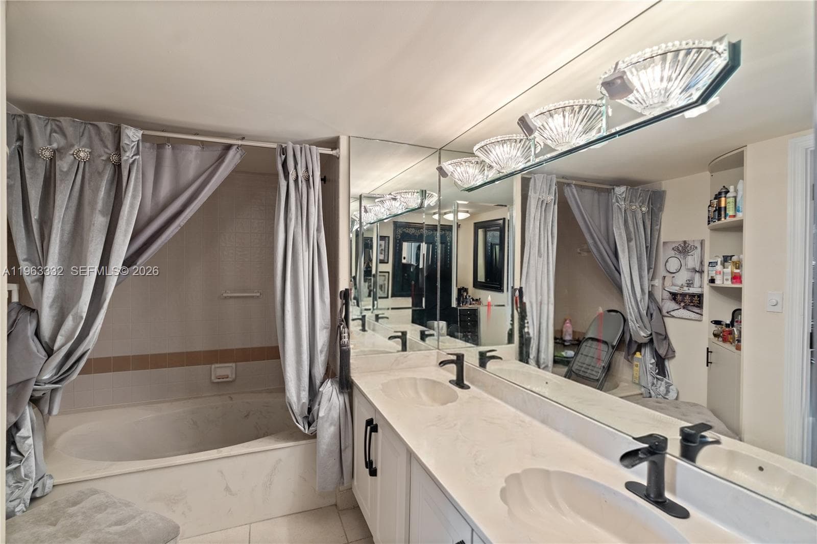THE CLIPPER AT BISC COVE · #701 in Aventura - Photo 8