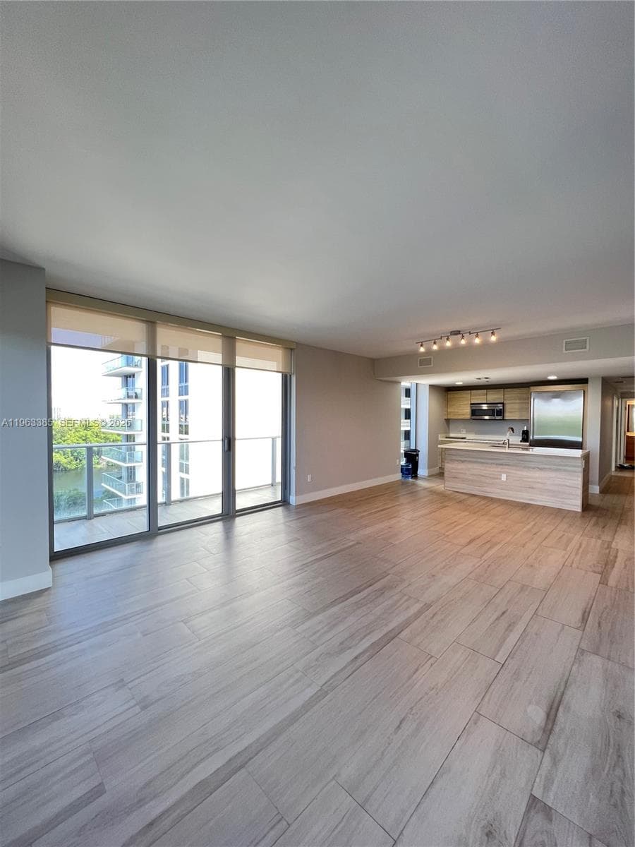 The Harbour · #607 in North Miami Beach - Photo 4