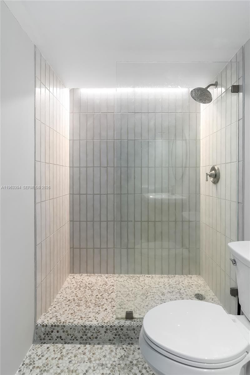 JEFFERSON VILLAS CONDO · #302 in Miami Beach - Photo 24
