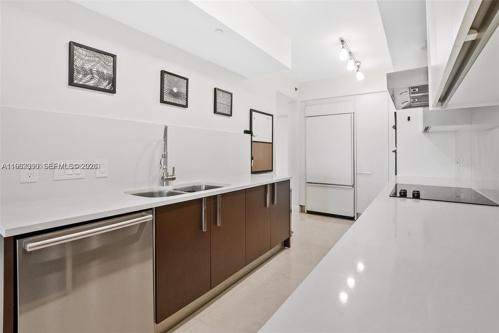 Beach Club Three Condo · #3608 in Hallandale Beach - Photo 9