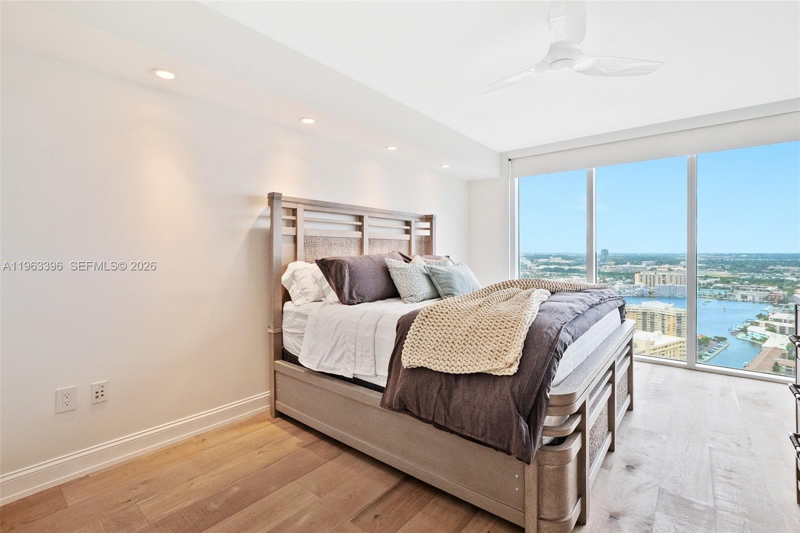 Beach Club Three Condo · #3608 in Hallandale Beach - Photo 15