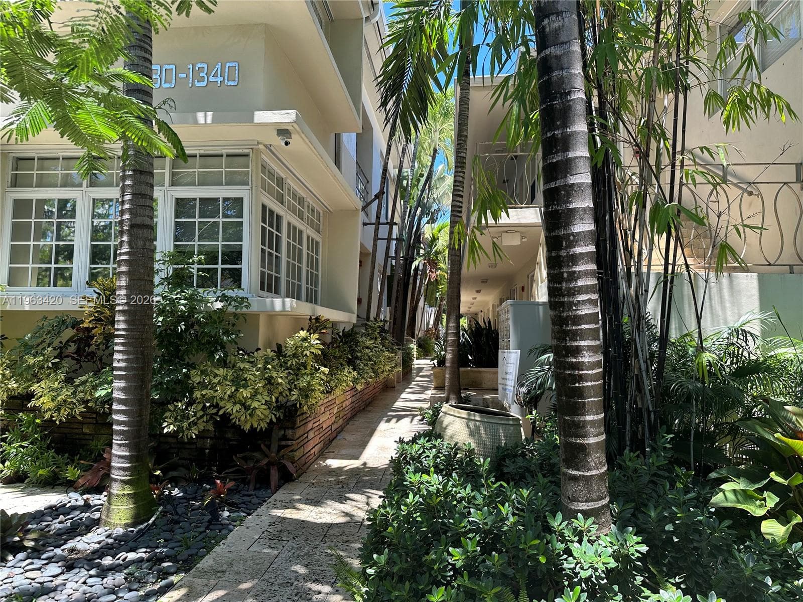 RETREAT CONDO · #303 in Miami Beach - Photo 13