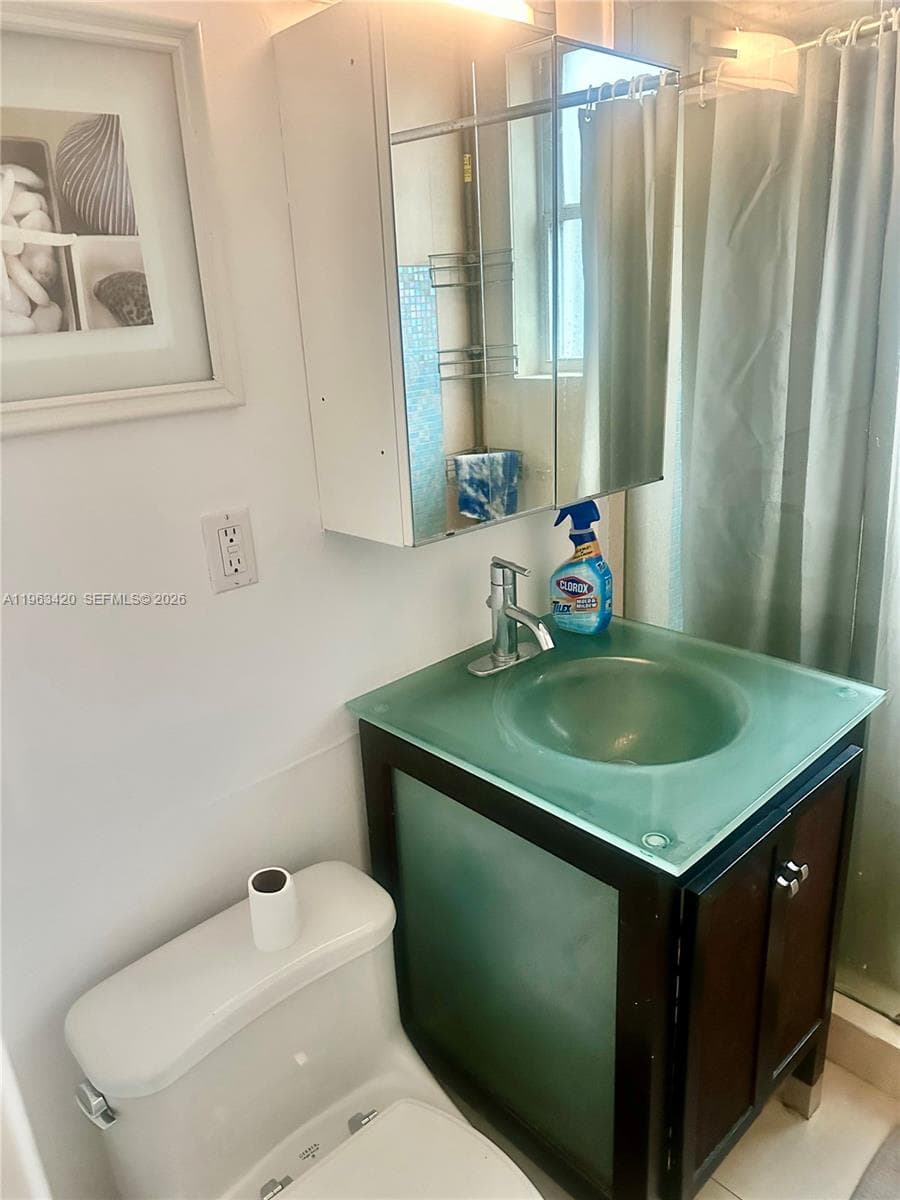RETREAT CONDO · #303 in Miami Beach - Photo 12