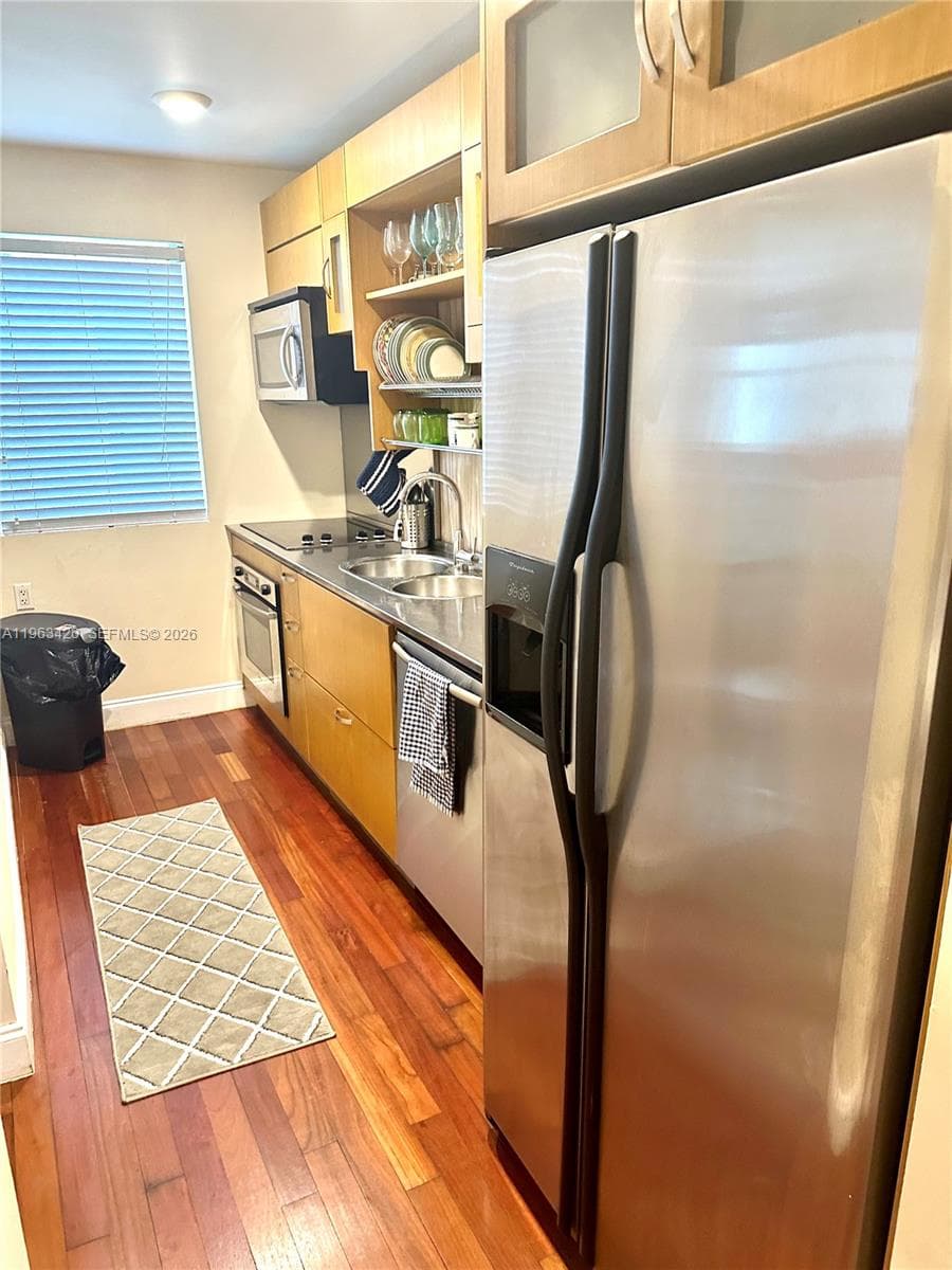 RETREAT CONDO · #303 in Miami Beach - Photo 7