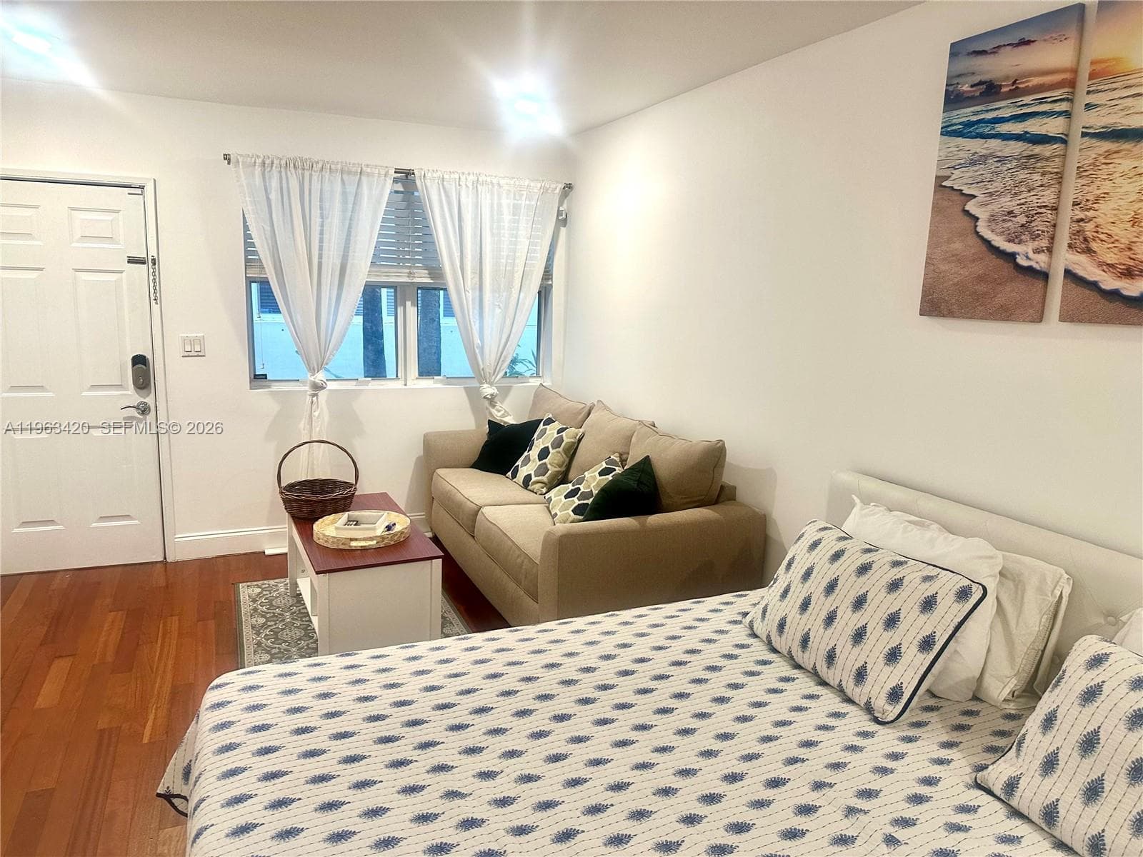 RETREAT CONDO · #303 in Miami Beach - Photo 5