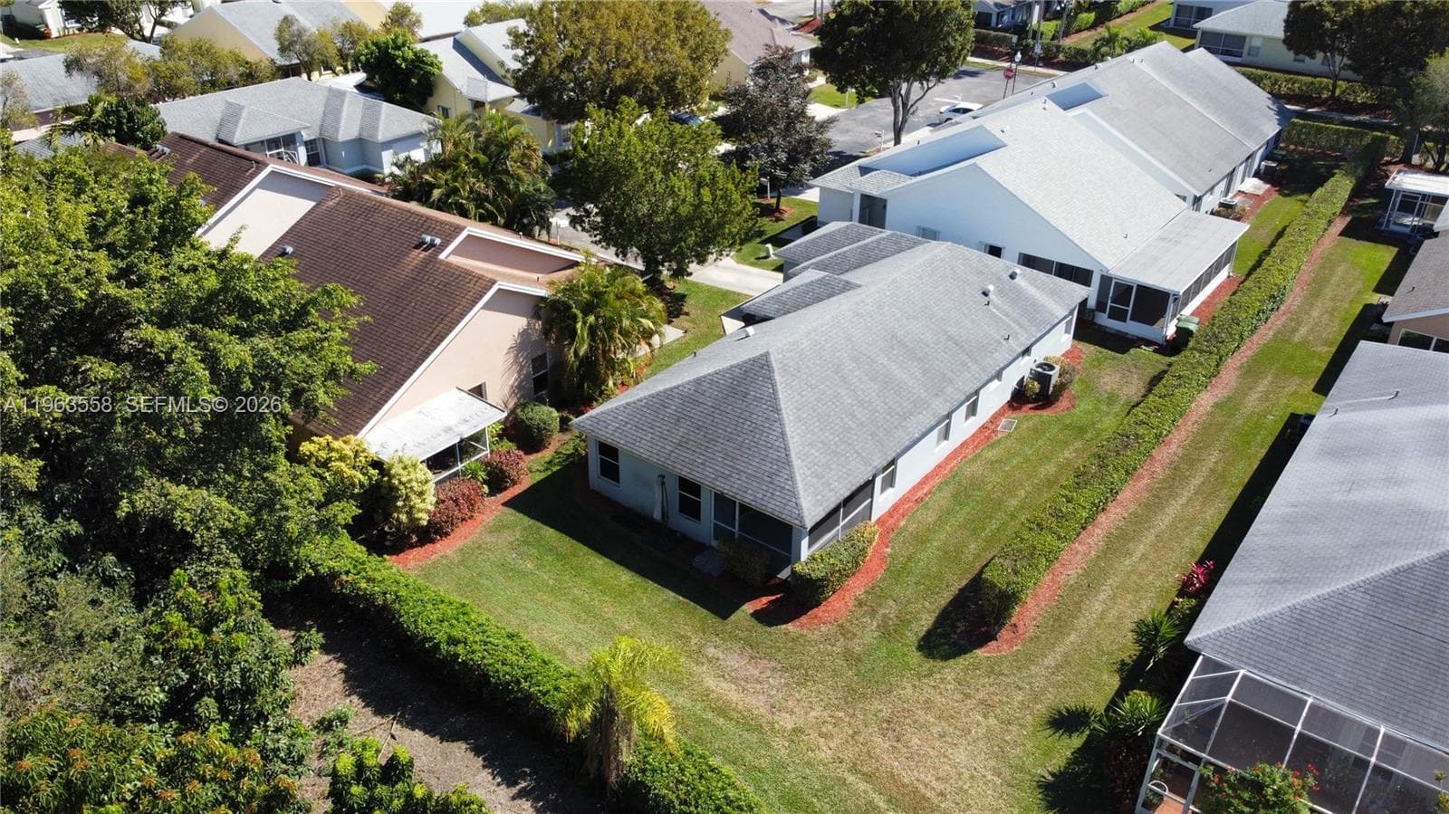 452 SE 20th Dr photo 27