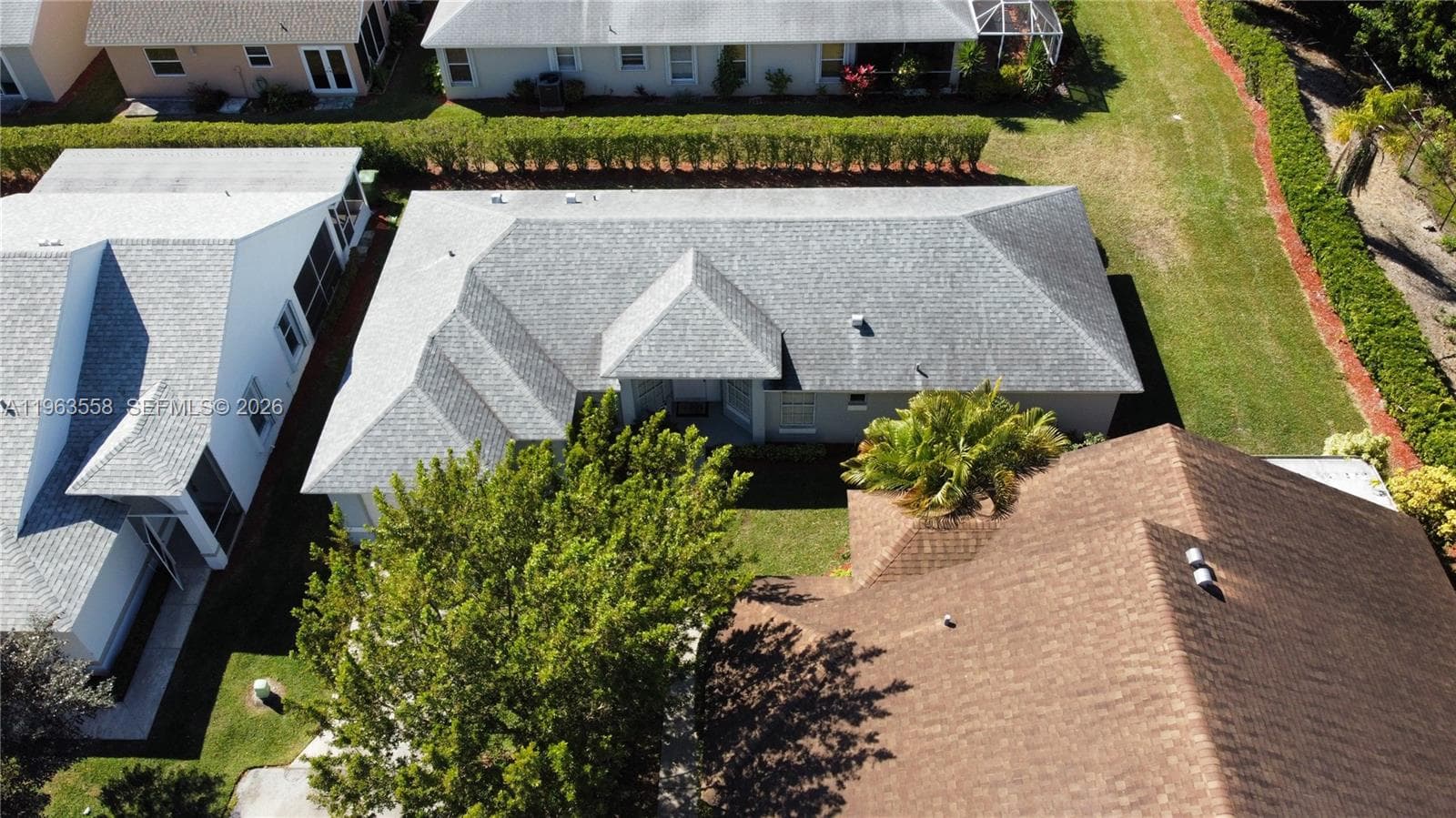 452 SE 20th Dr photo 22