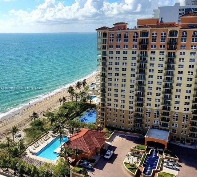 2080 OCEAN DRIVE CONDO · #104 in Hallandale Beach - Photo 1