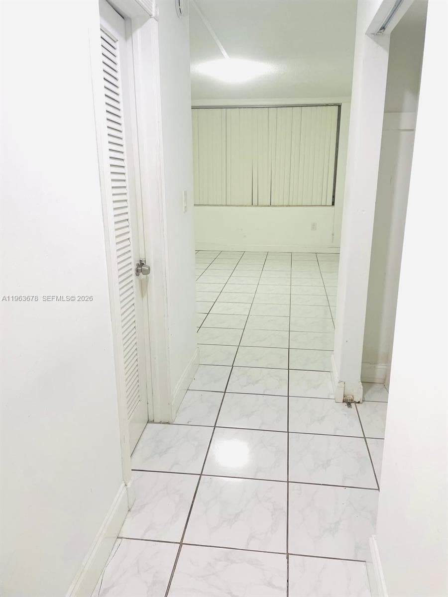 ROLLING GREEN CONDO D · #D111 in Miami - Photo 13