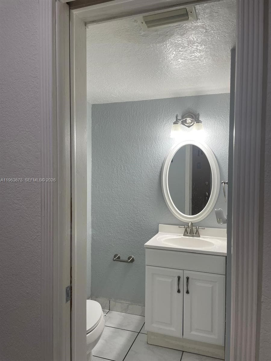 ROLLING GREEN CONDO D · #D111 in Miami - Photo 17