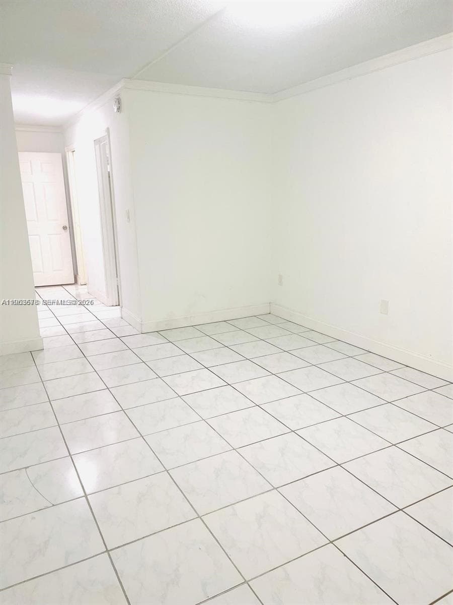 ROLLING GREEN CONDO D · #D111 in Miami - Photo 12