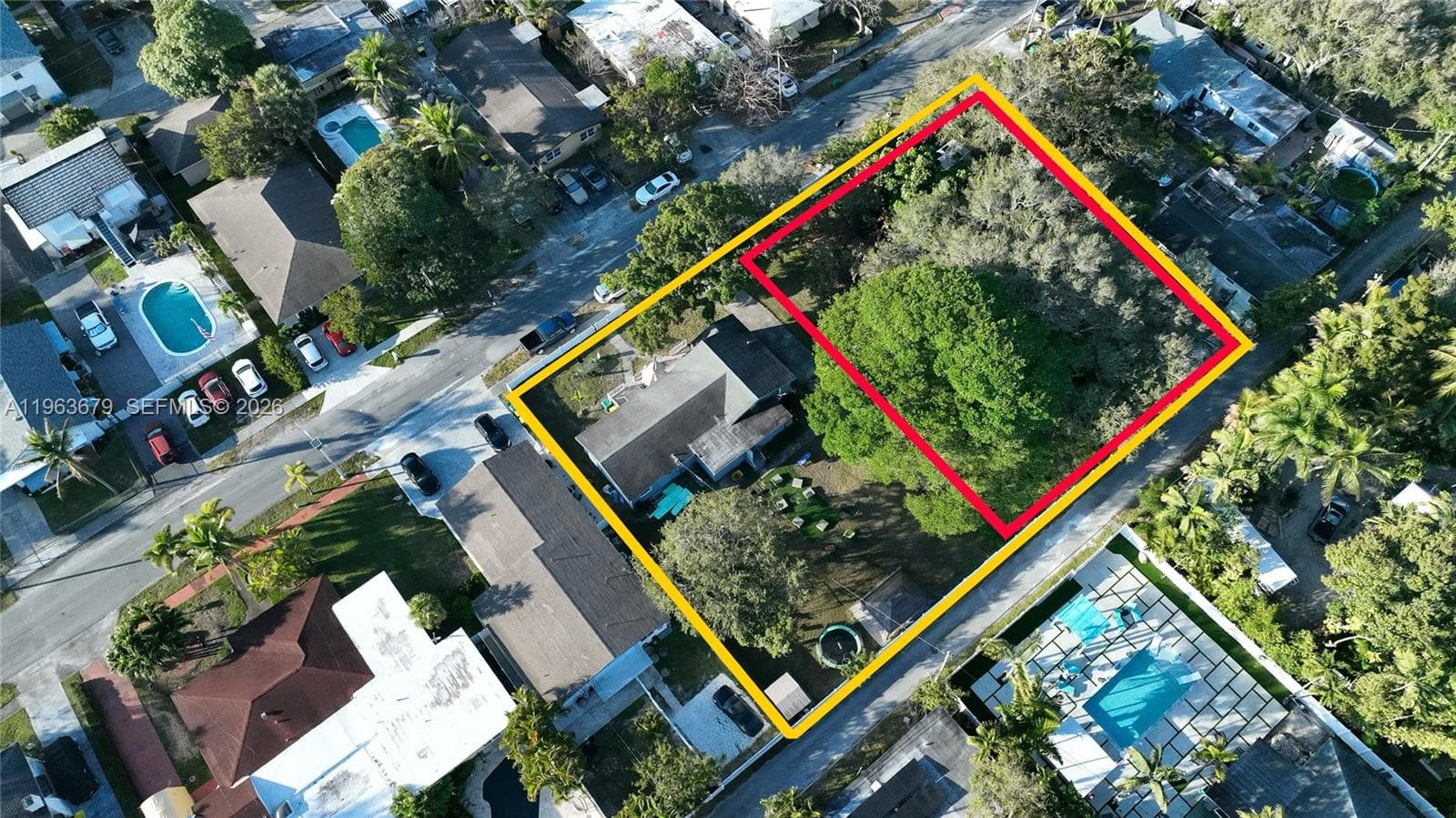 228 SW 8th St photo 1