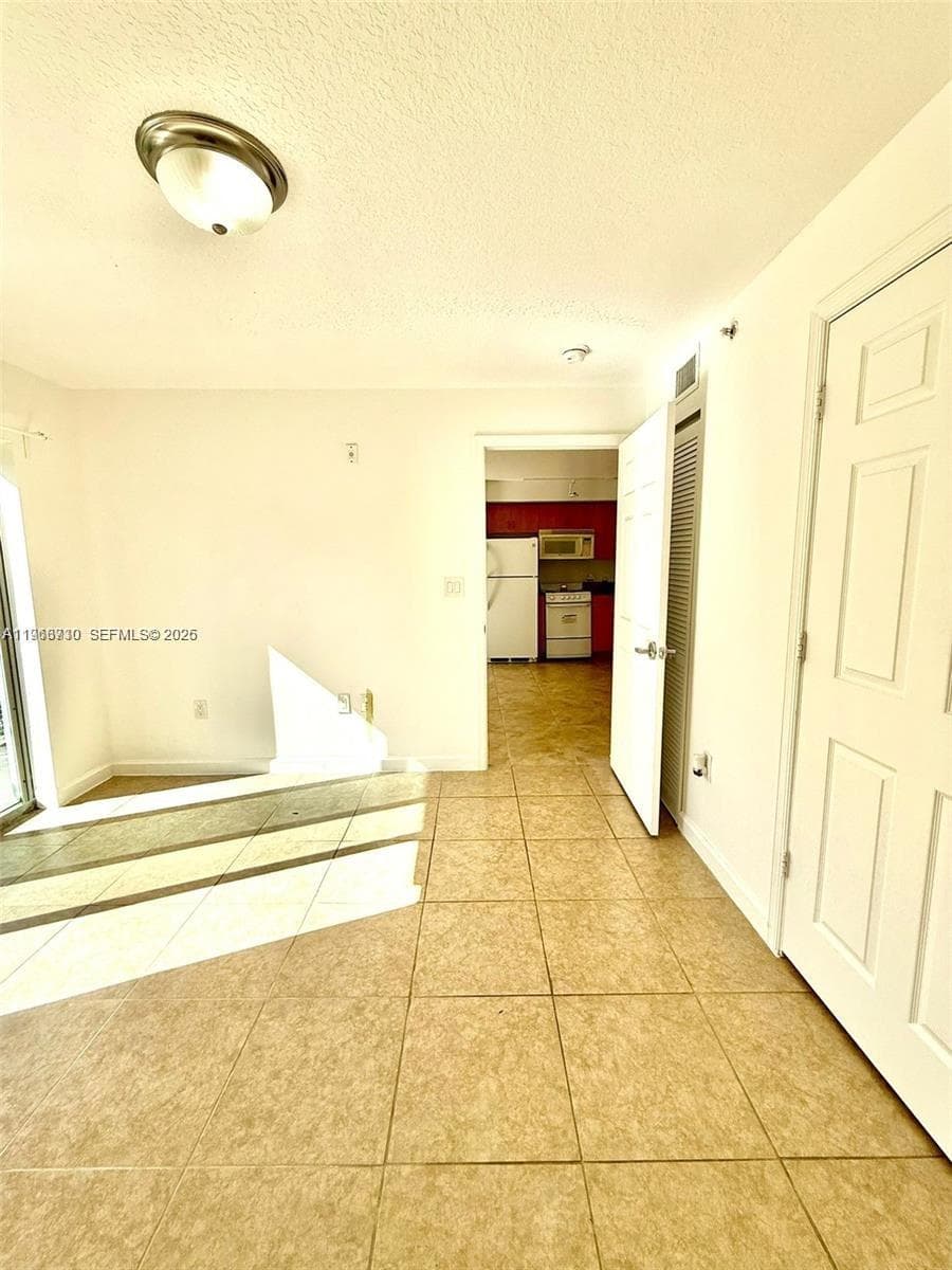LAS BRISAS OF MIAMI BEACH · #107 in Miami Beach - Photo 13