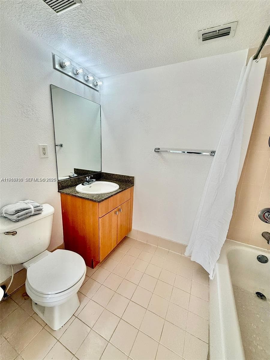 LAS BRISAS OF MIAMI BEACH · #107 in Miami Beach - Photo 12