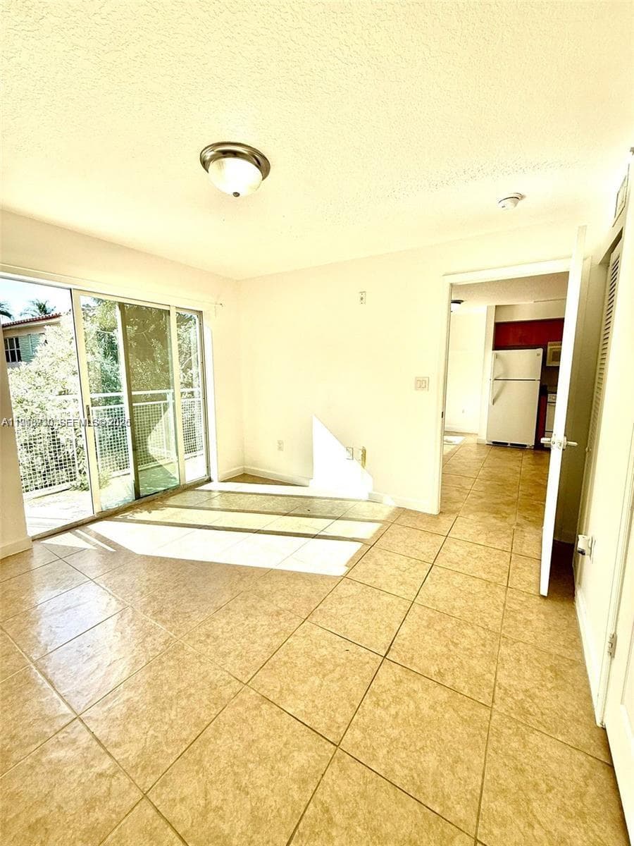 LAS BRISAS OF MIAMI BEACH · #107 in Miami Beach - Photo 18