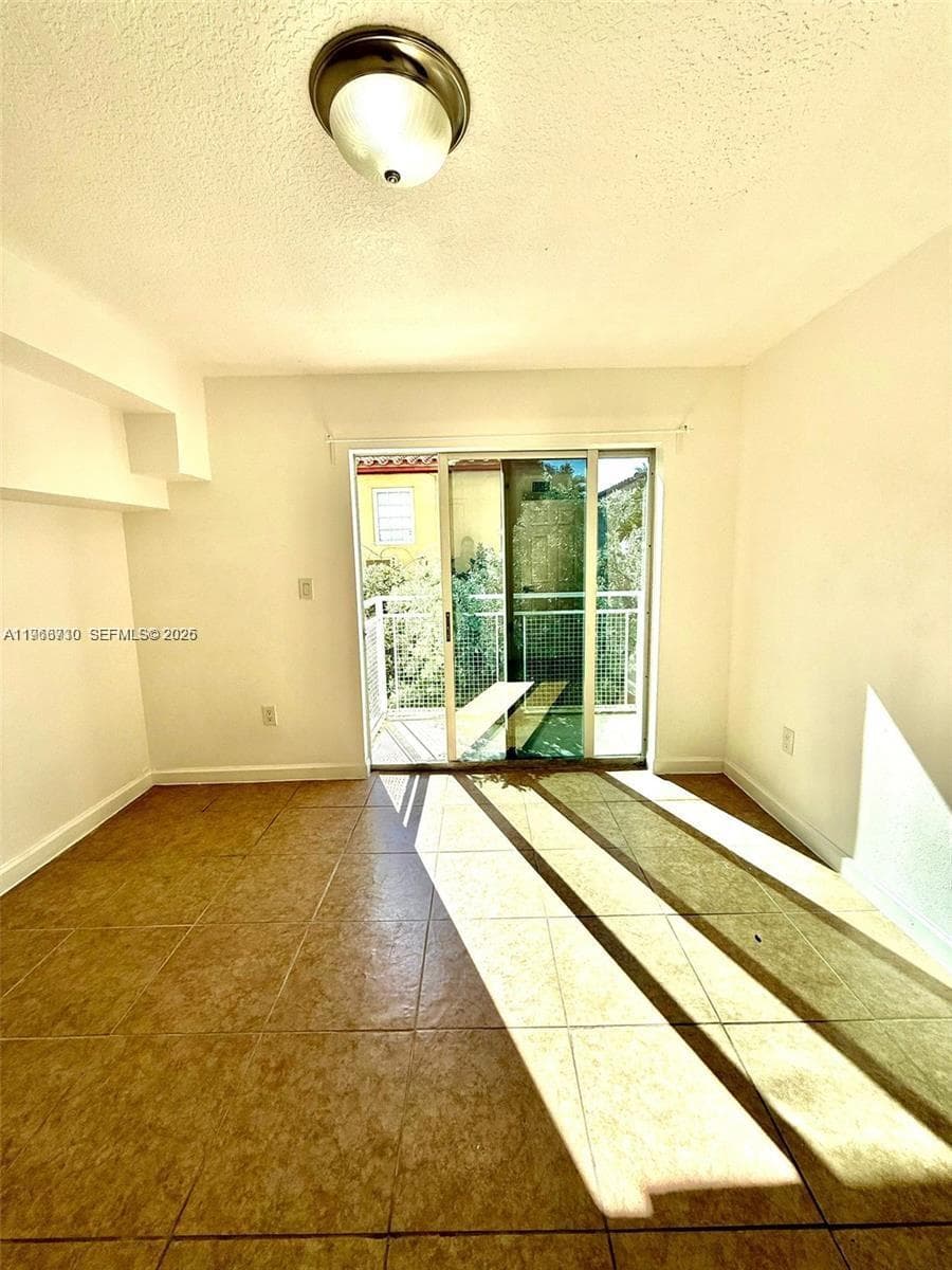 LAS BRISAS OF MIAMI BEACH · #107 in Miami Beach - Photo 15