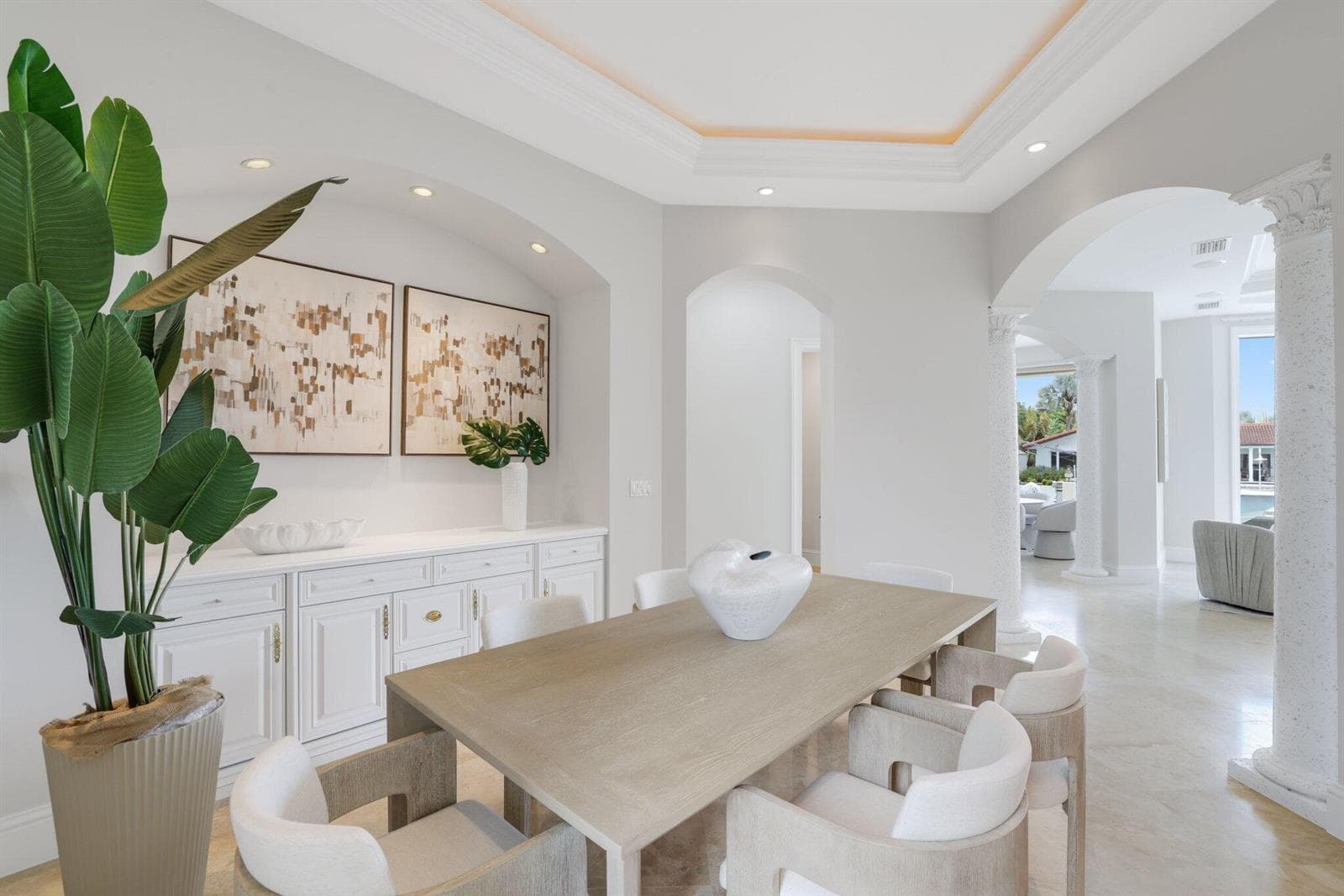501 Golden Harbour Dr - 7.jpg-SMALL