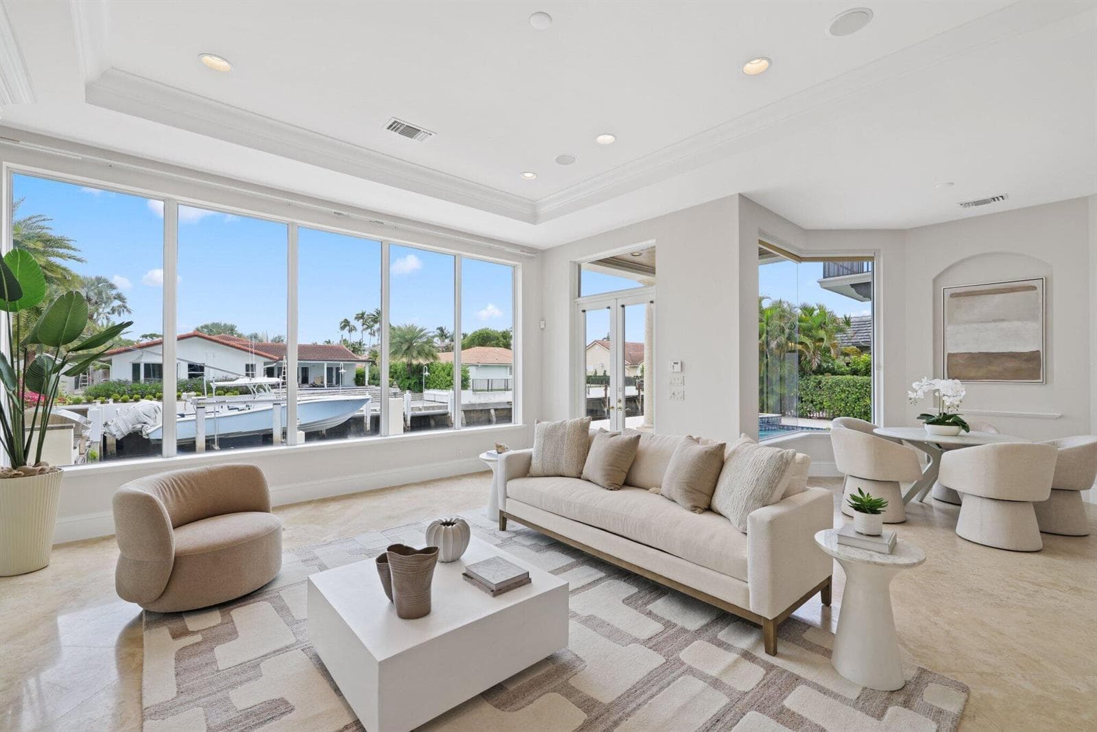 501 Golden Harbour Dr - 12.jpg-SMALL